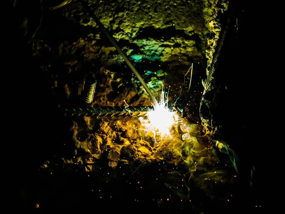 Carga exotérmica para soldadura de conductores de cobre de 70 mm² en mallas de tierra